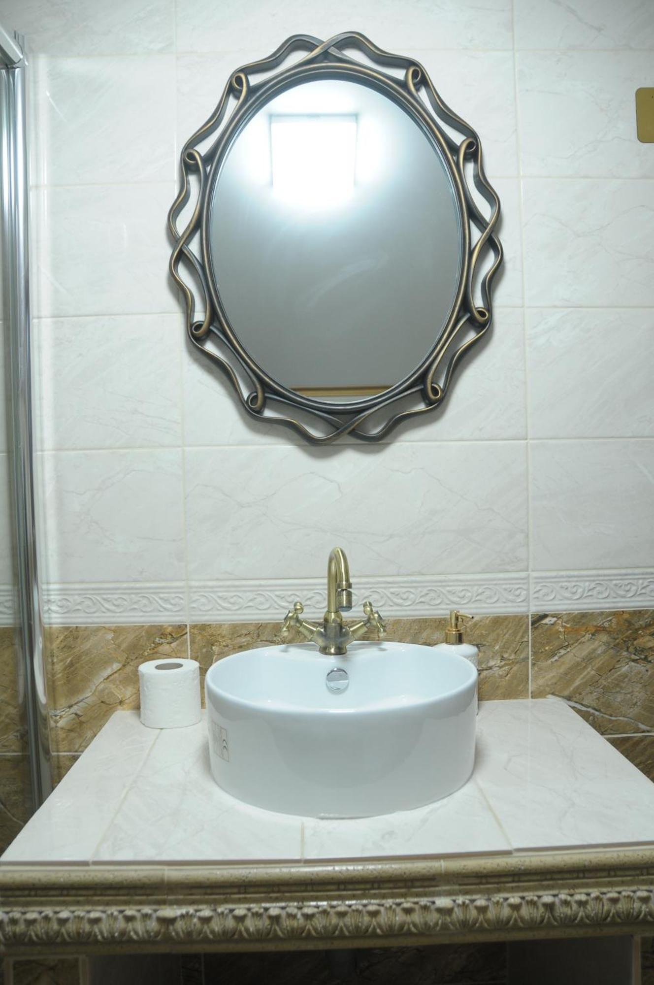 Pensiunea Casa Simoni Ploieşti Buitenkant foto
