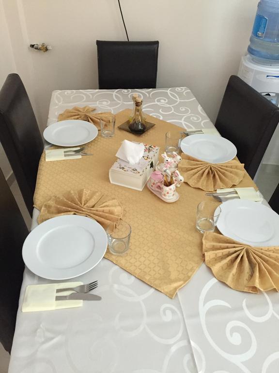 Pensiunea Casa Simoni Ploieşti Buitenkant foto