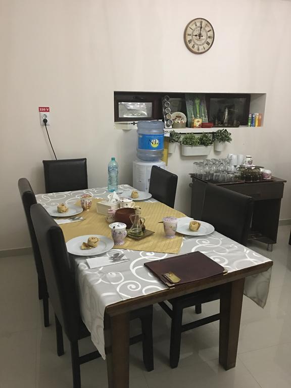 Pensiunea Casa Simoni Ploieşti Buitenkant foto