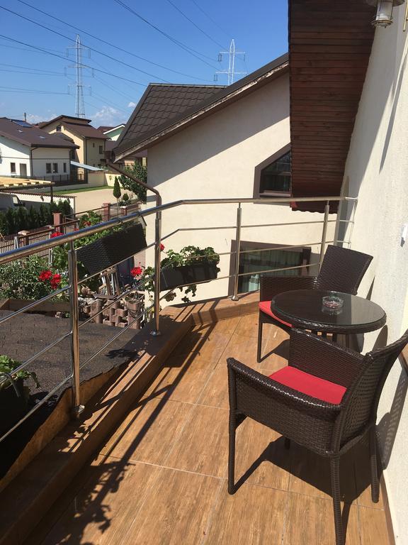 Pensiunea Casa Simoni Ploieşti Buitenkant foto